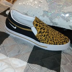 Nike women's court legacy shoes